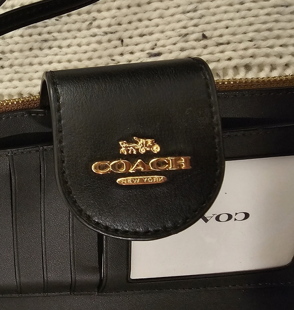 NWOT Coach Signature Khaki & Black Wristlet Wallet With Gold Coach Logo - Picture 6 of 7
